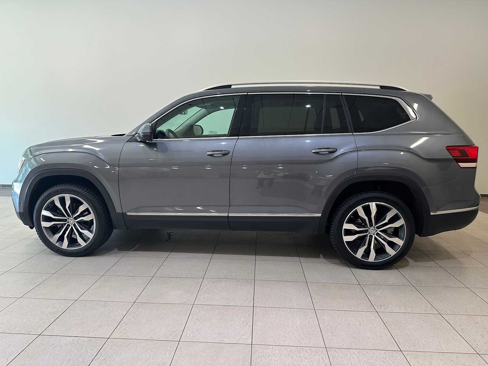 Thumbnail: 2019 Volkswagen Atlas - 3