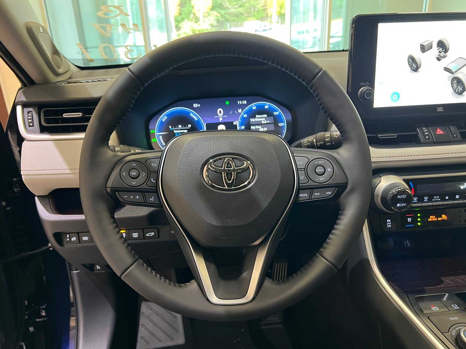 Thumbnail: 2025 Toyota RAV4 - 20