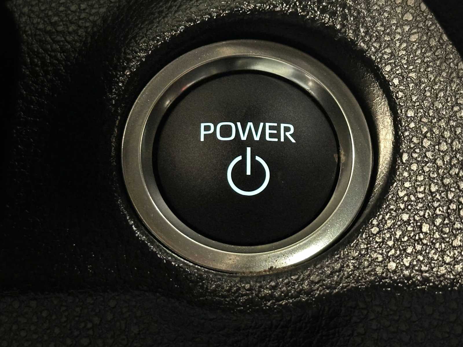 Thumbnail: 2025 Toyota RAV4 - 19