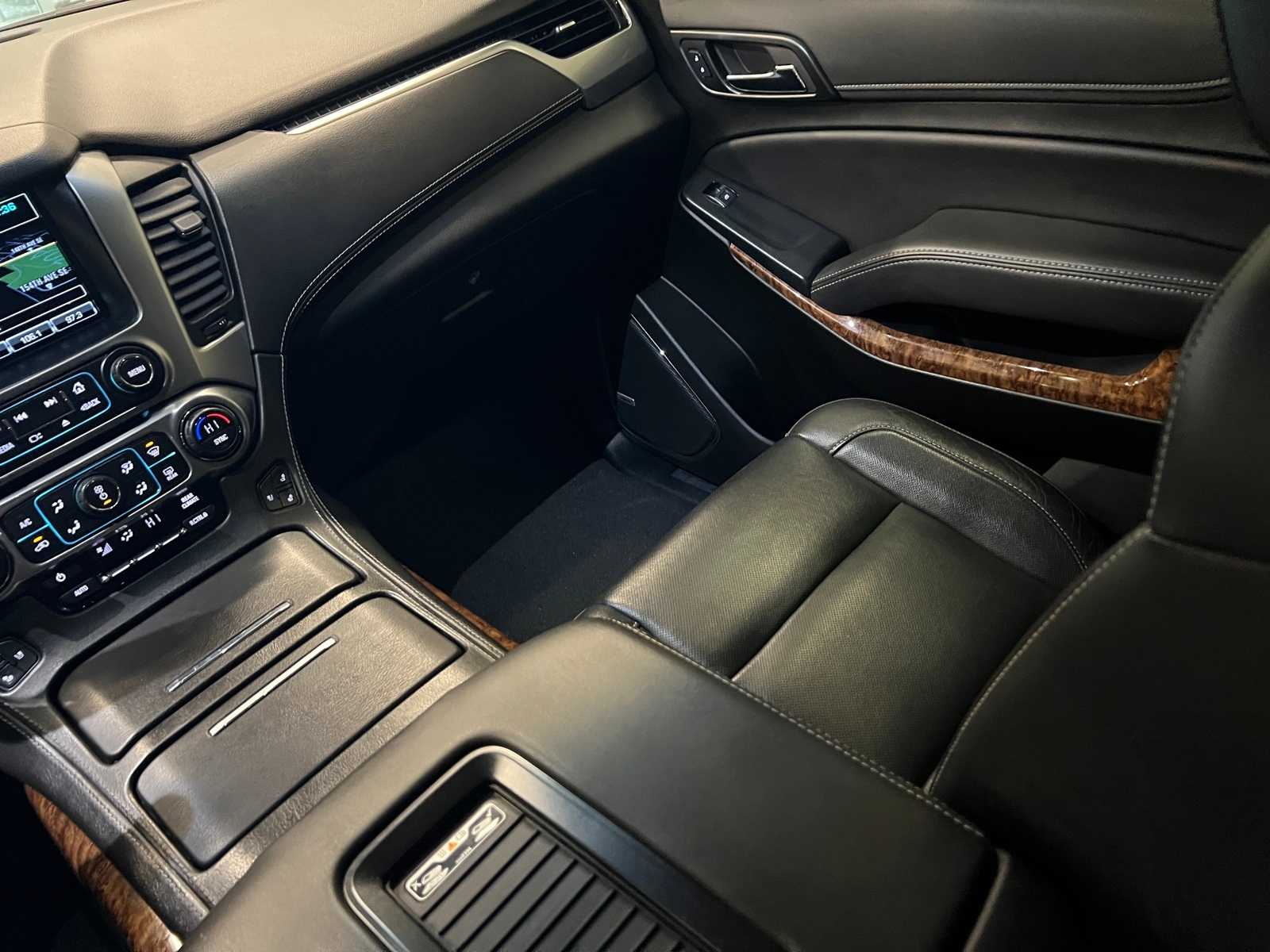 Thumbnail: 2020 Chevrolet Tahoe - 11