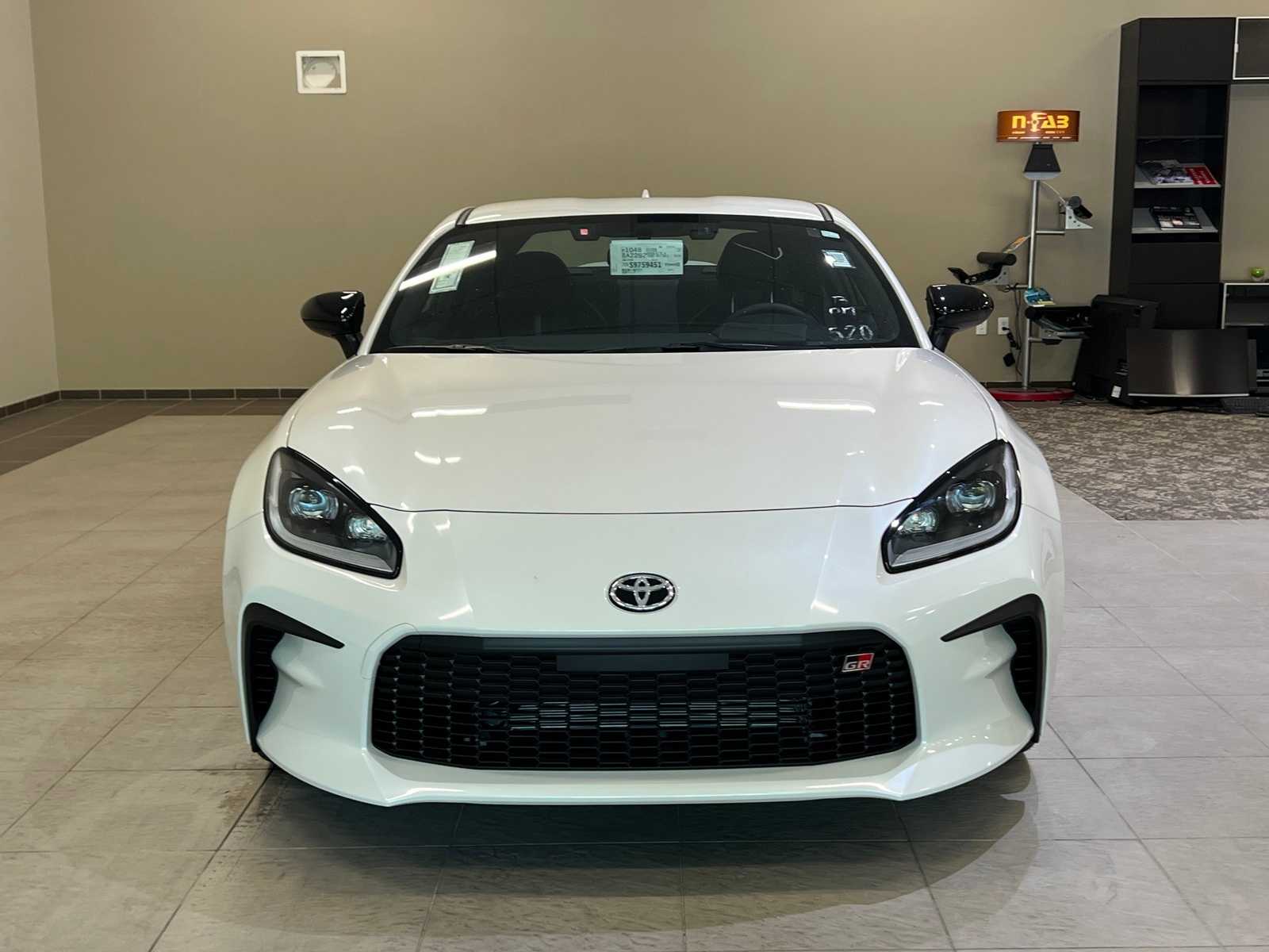 Thumbnail: 2025 Toyota GR86 - 8