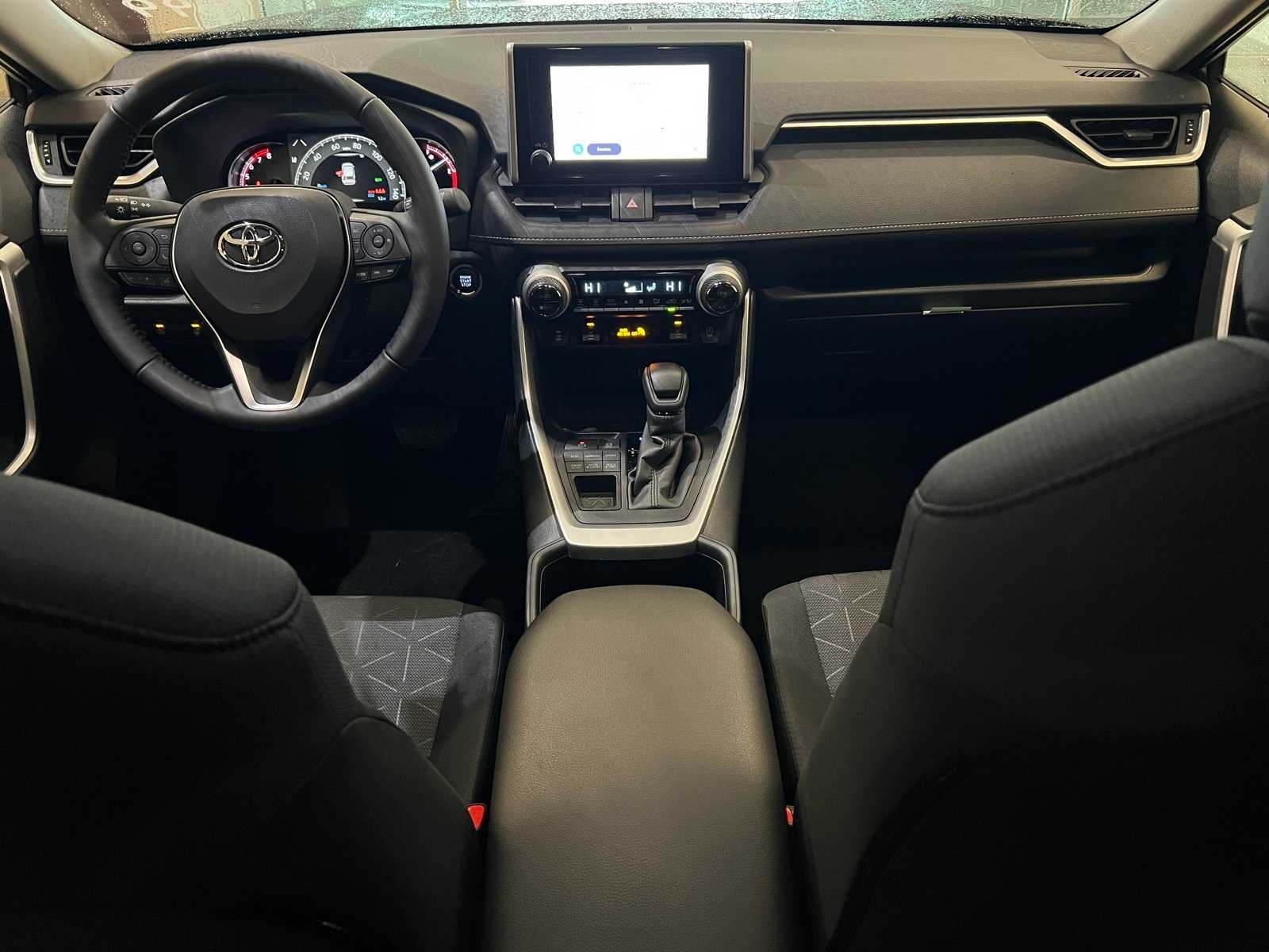 Thumbnail: 2025 Toyota RAV4 - 10