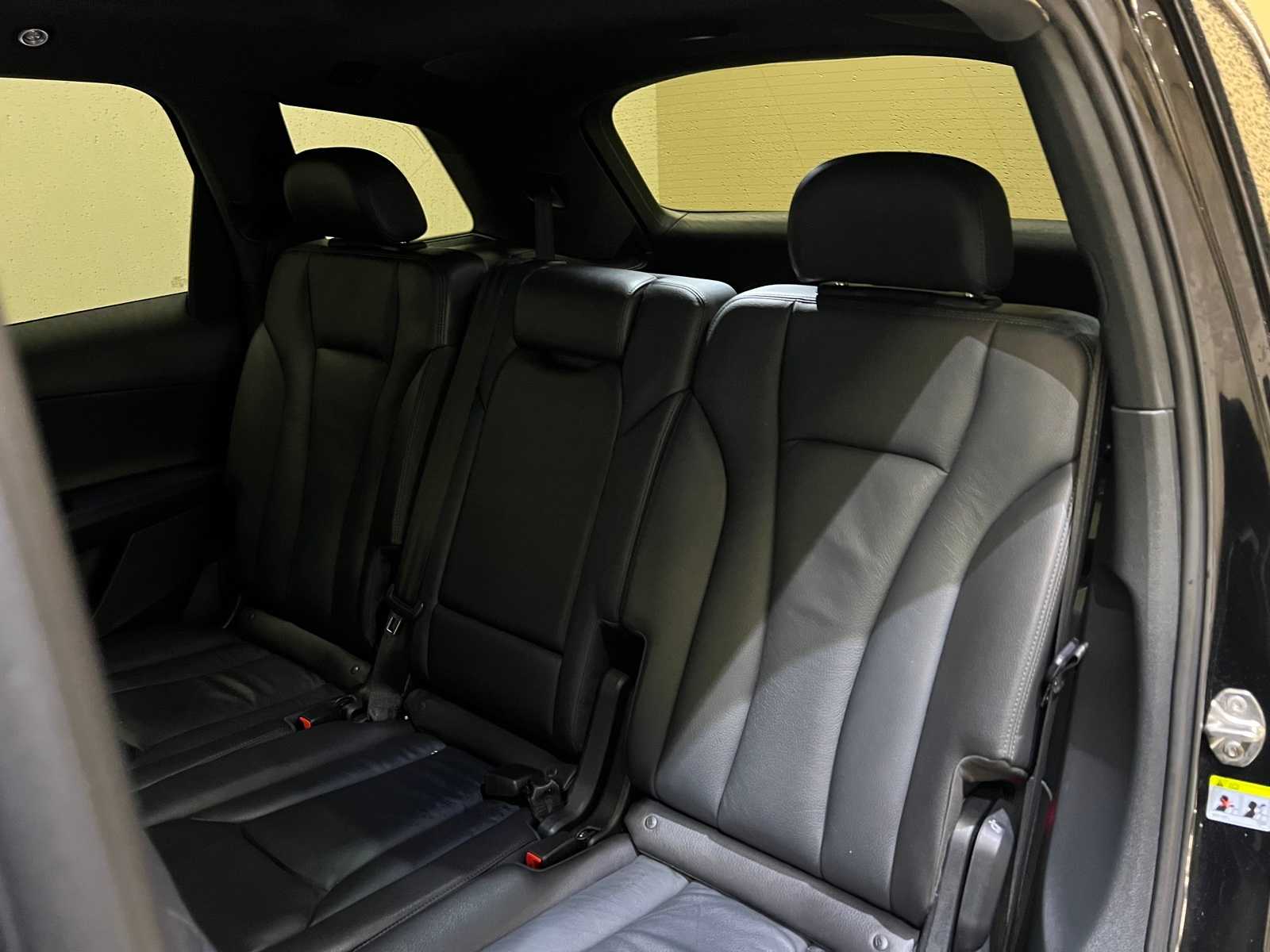 Thumbnail: 2019 Audi Q7 - 13