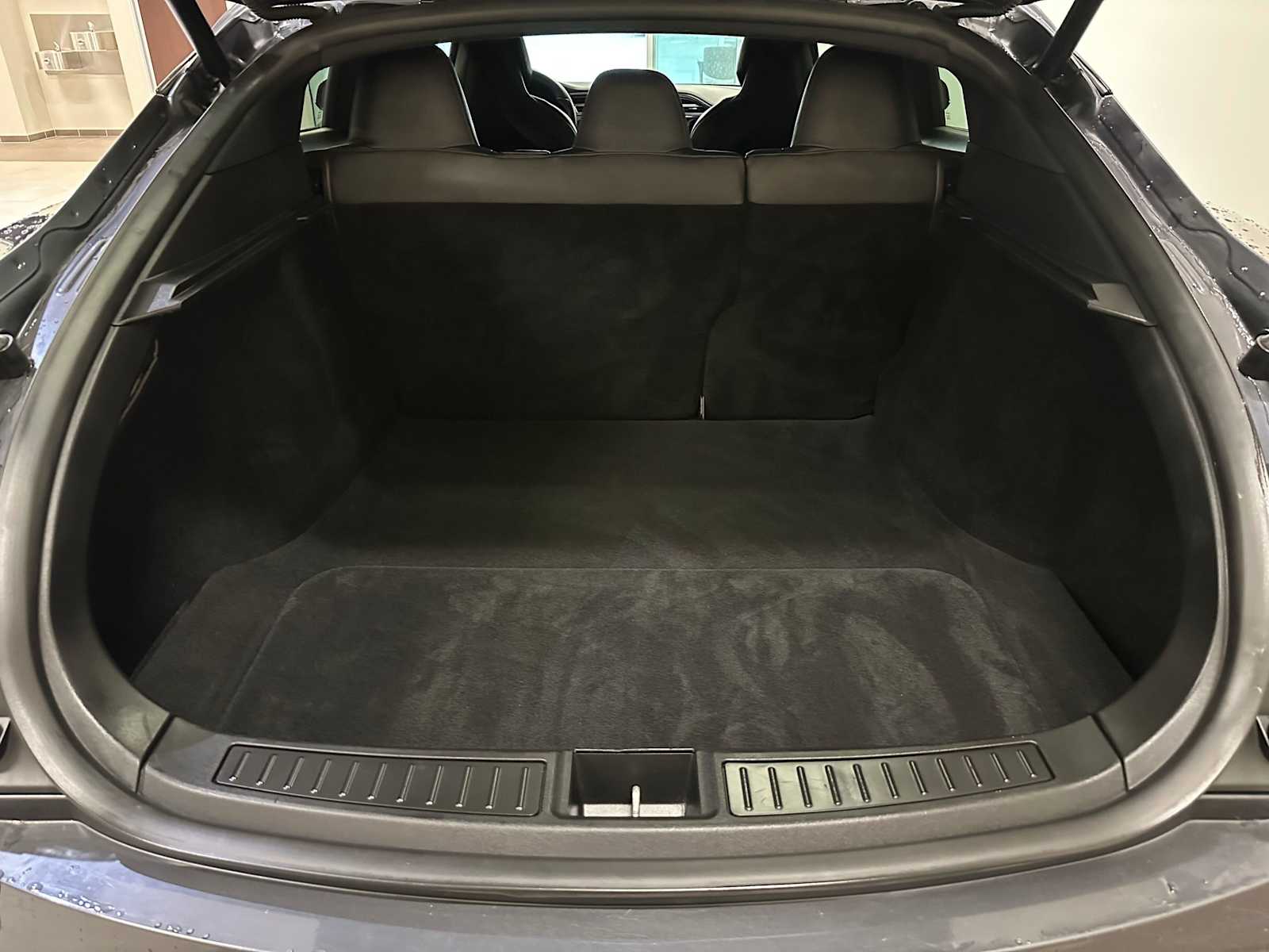 Thumbnail: 2017 Tesla Model S - 33