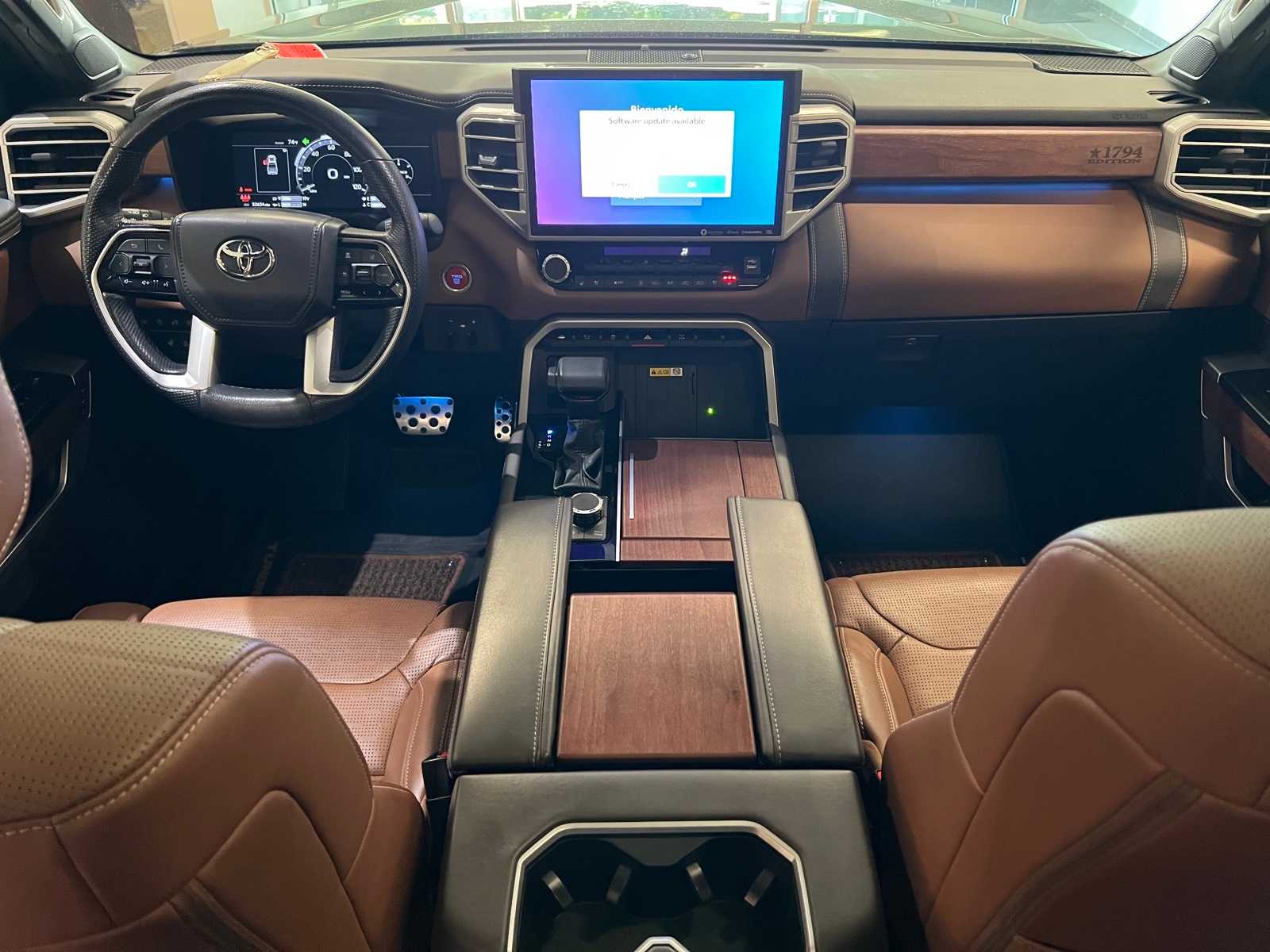 Thumbnail: 2024 Toyota Tundra - 10