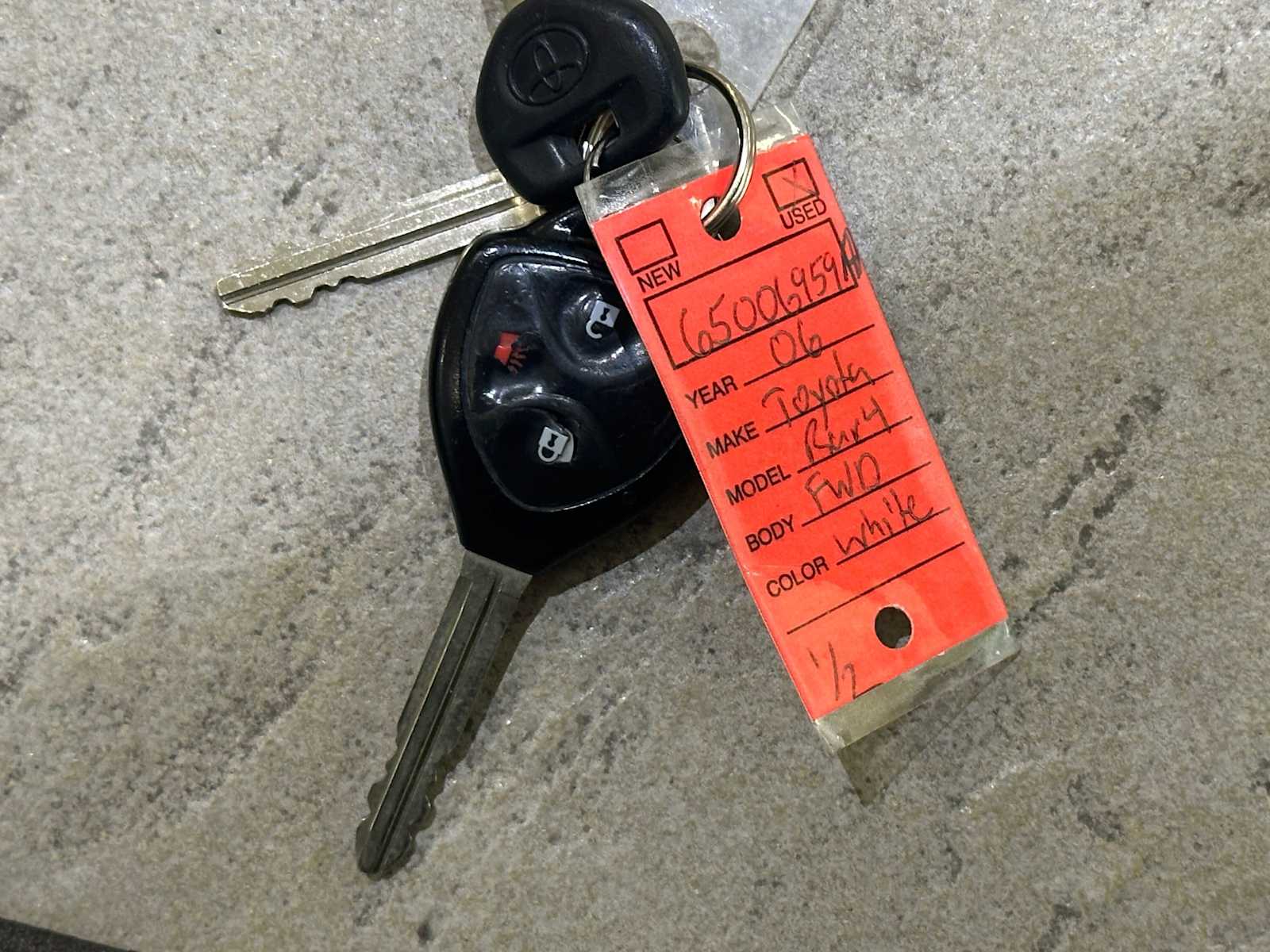 Thumbnail: 2006 Toyota RAV4 - 30