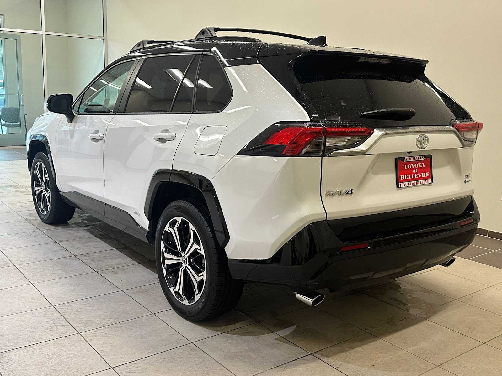 Thumbnail: 2025 Toyota RAV4 - 4