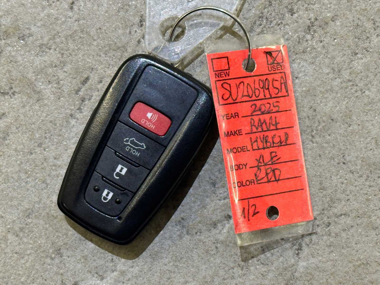 Thumbnail: 2025 Toyota RAV4 - 33