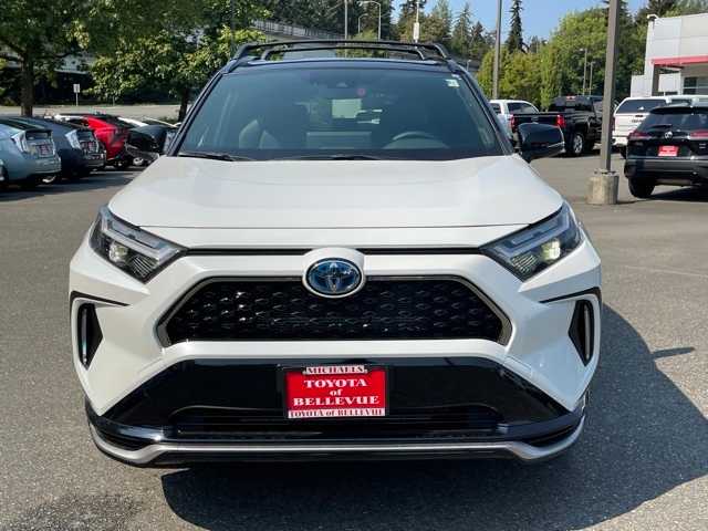 2024 Toyota RAV4 Prime XSE 8