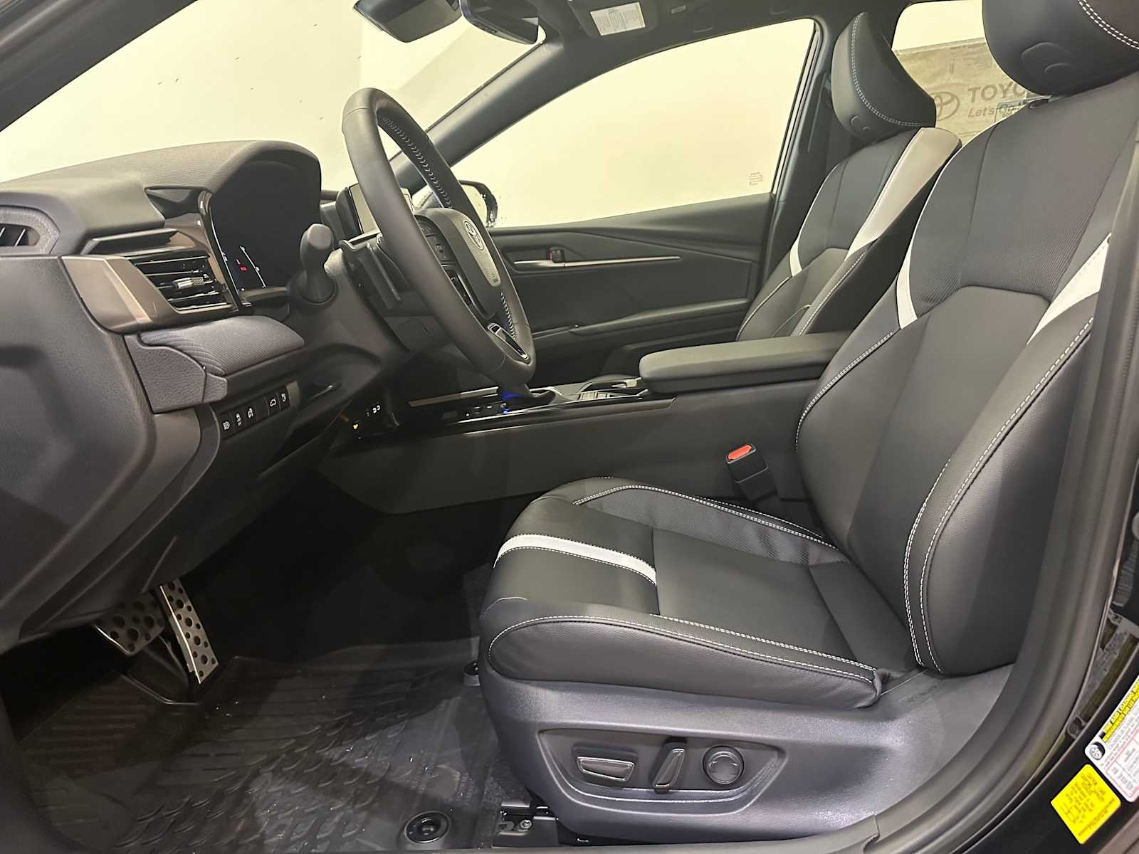 Thumbnail: 2026 Toyota Camry - 22