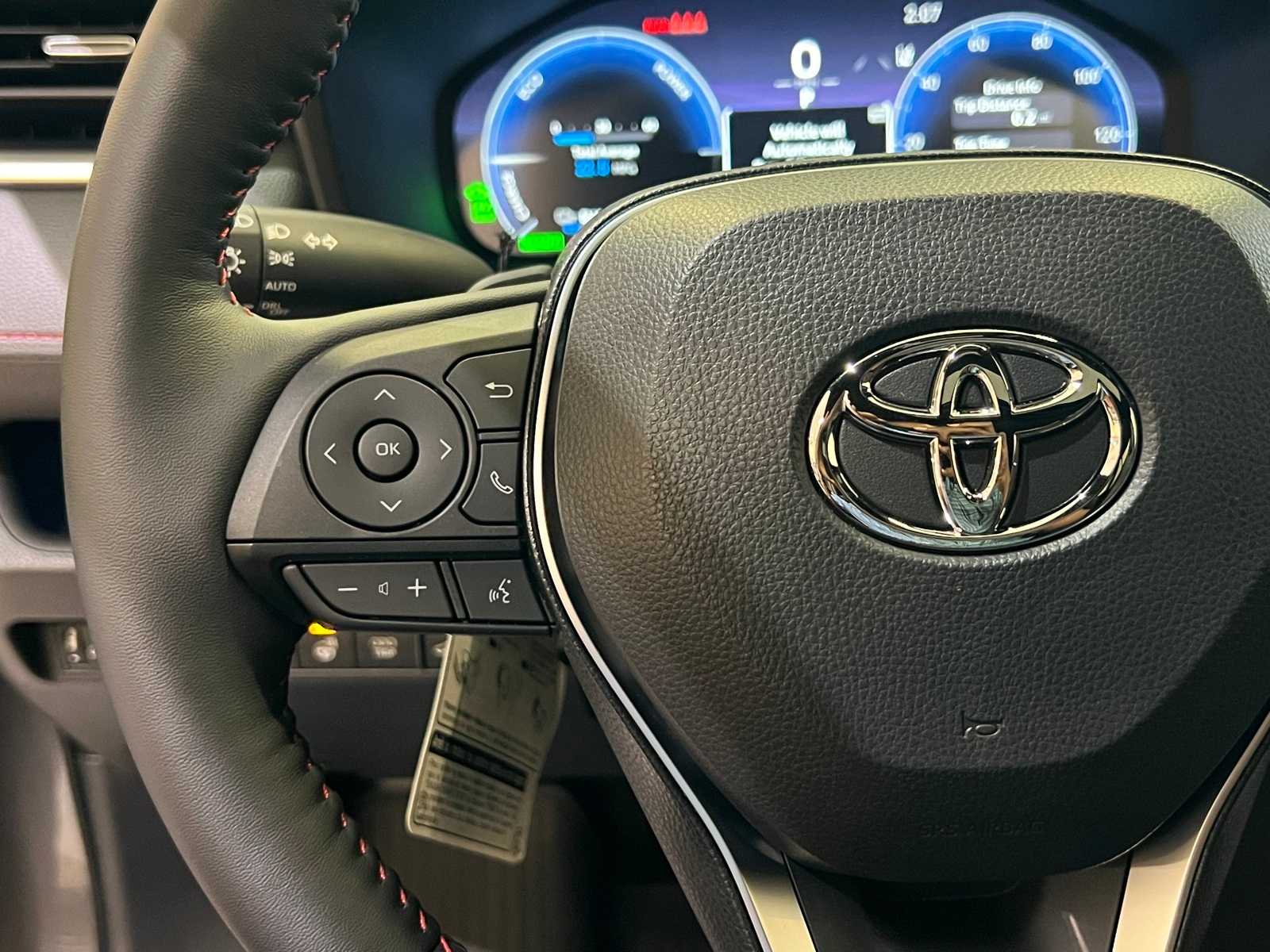 Thumbnail: 2025 Toyota RAV4 - 22