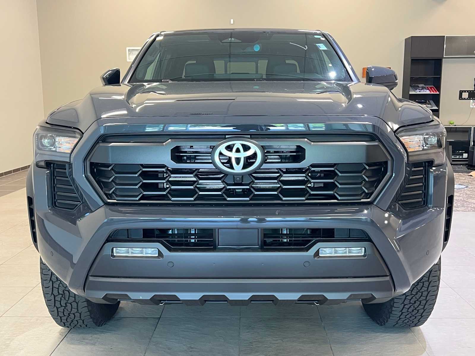 Thumbnail: 2025 Toyota Tacoma - 8