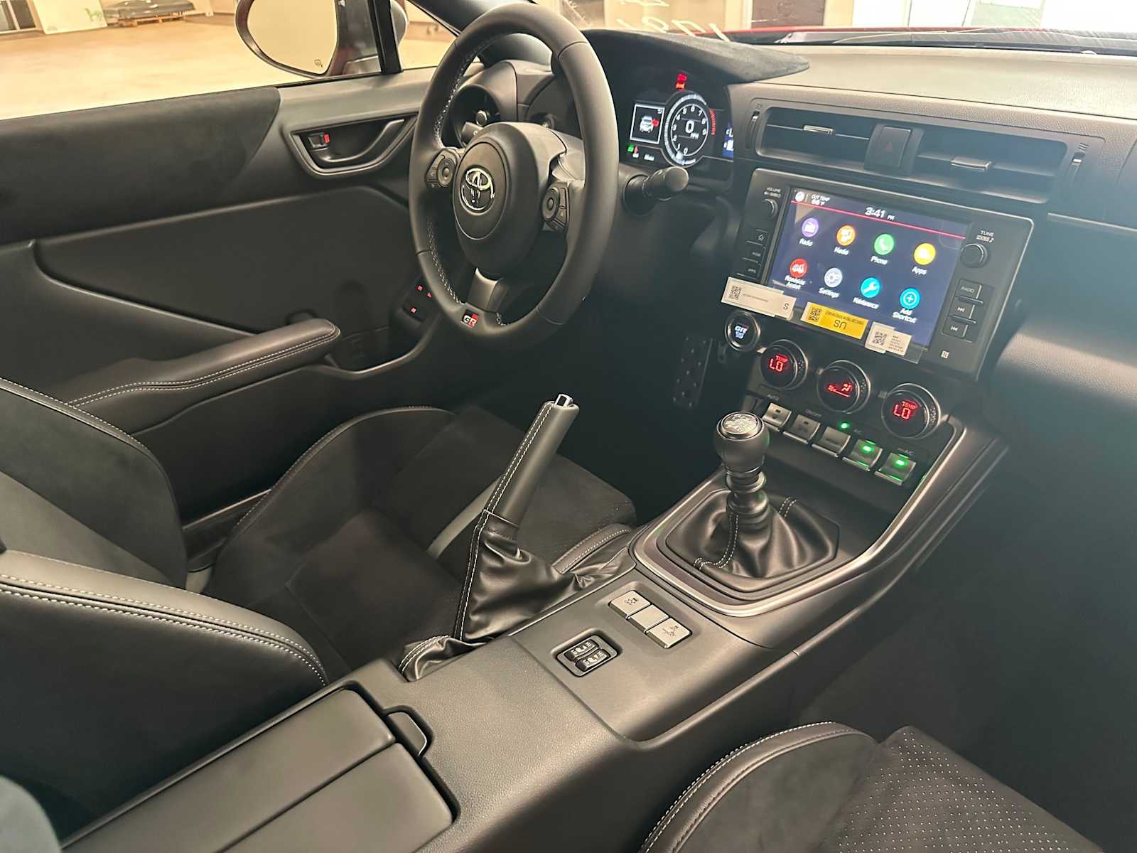 Thumbnail: 2026 Toyota GR86 - 28