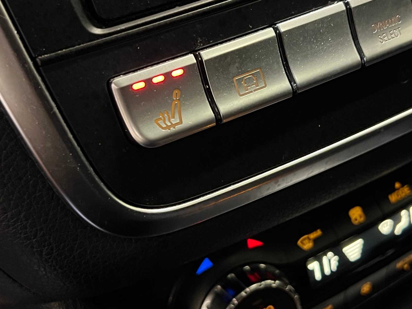 Thumbnail: 2019 Mercedes-Benz GLA - 26