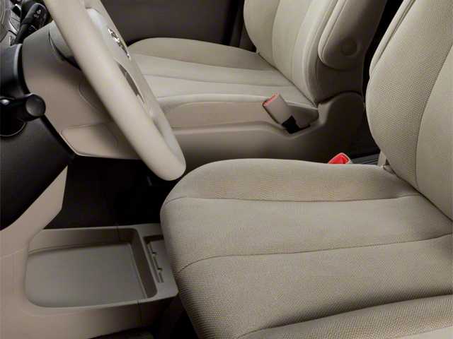 Thumbnail: 2012 Toyota Sienna - 12