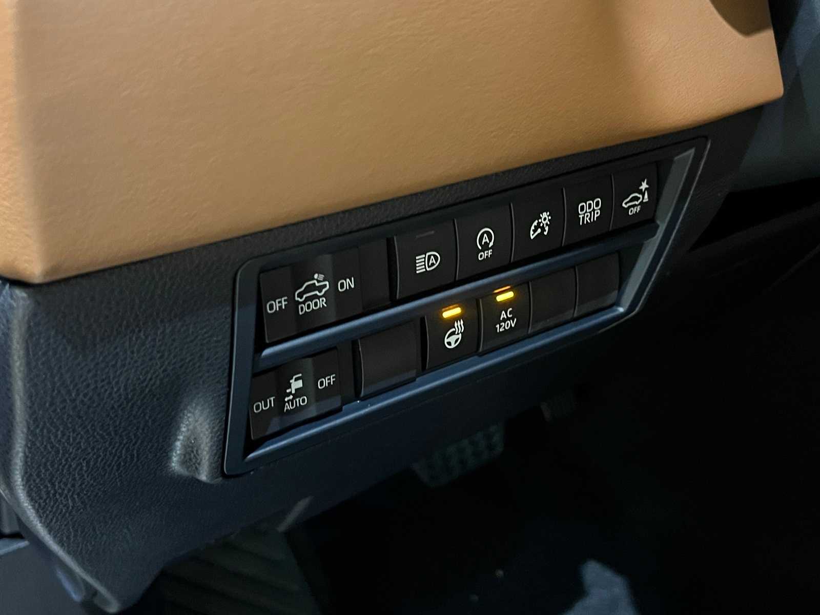 Thumbnail: 2025 Toyota Tundra - 16