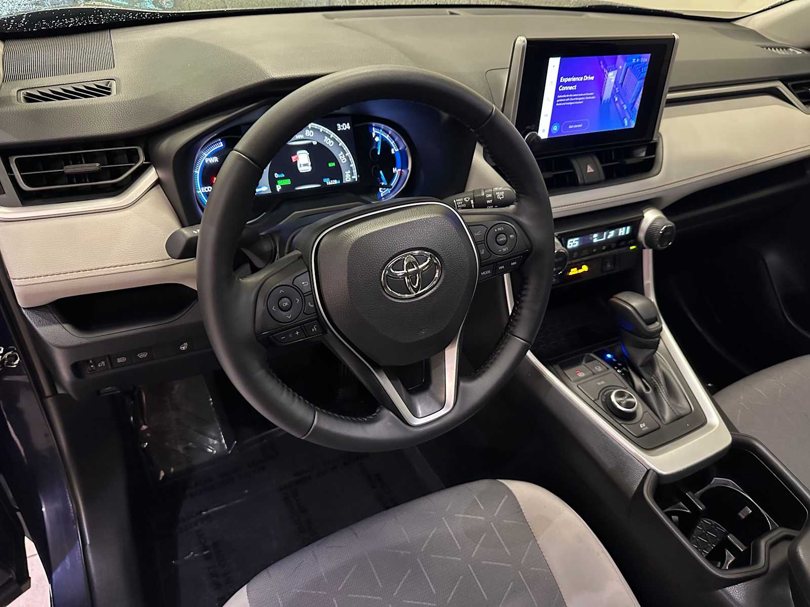 Thumbnail: 2025 Toyota RAV4 - 2