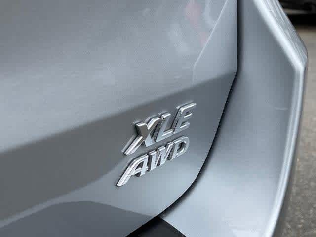 Thumbnail: 2020 Toyota Sienna - 9