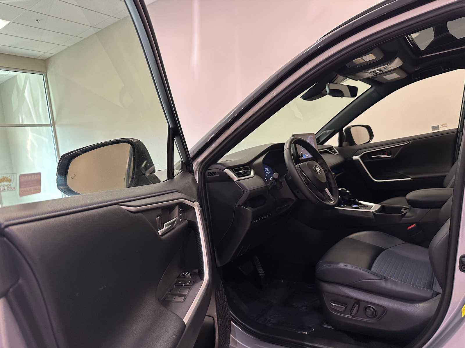 Thumbnail: 2024 Toyota RAV4 - 23