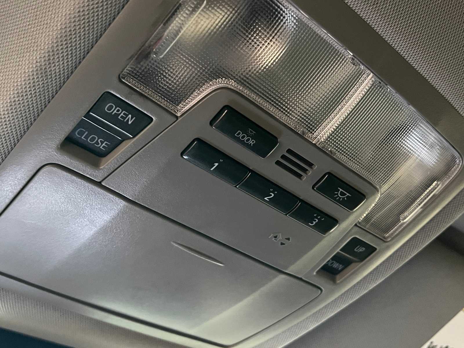 Thumbnail: 2019 Toyota Highlander - 28