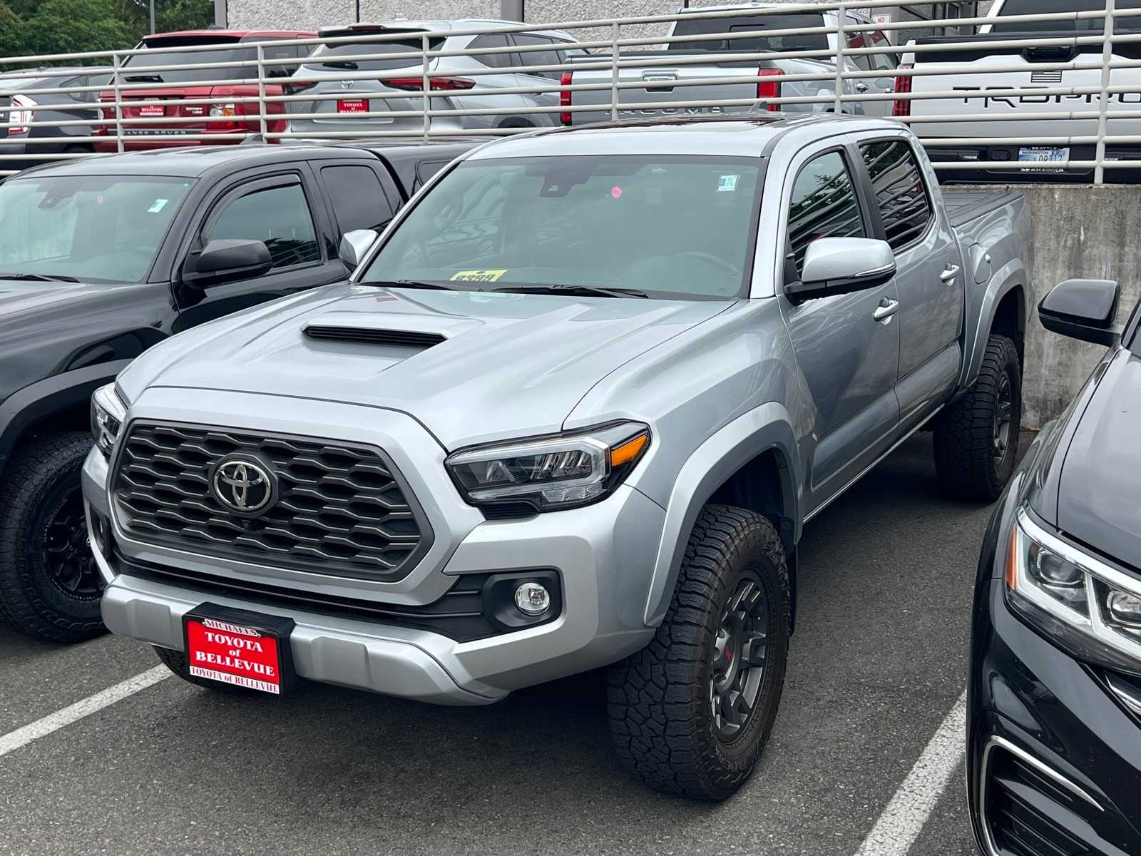 2022 Toyota Tacoma TRD Sport Hero Image