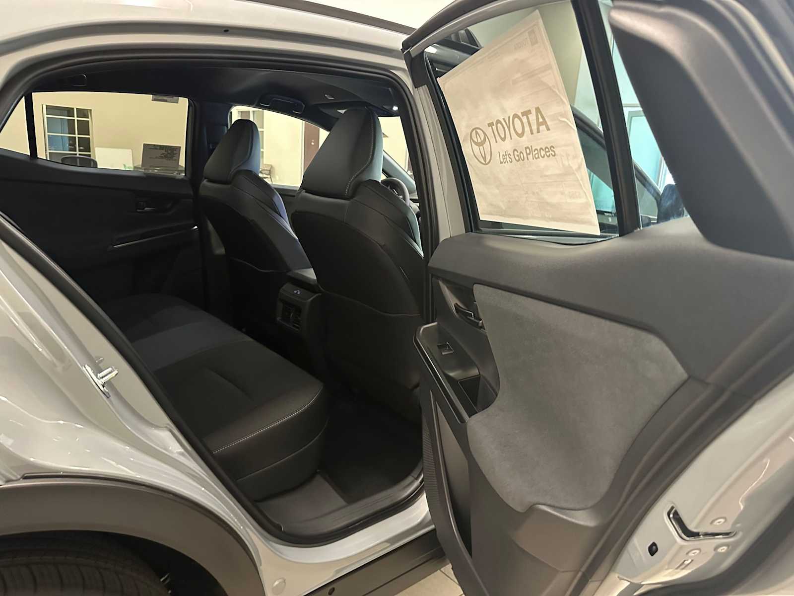 Thumbnail: 2026 Toyota C-HR - 25