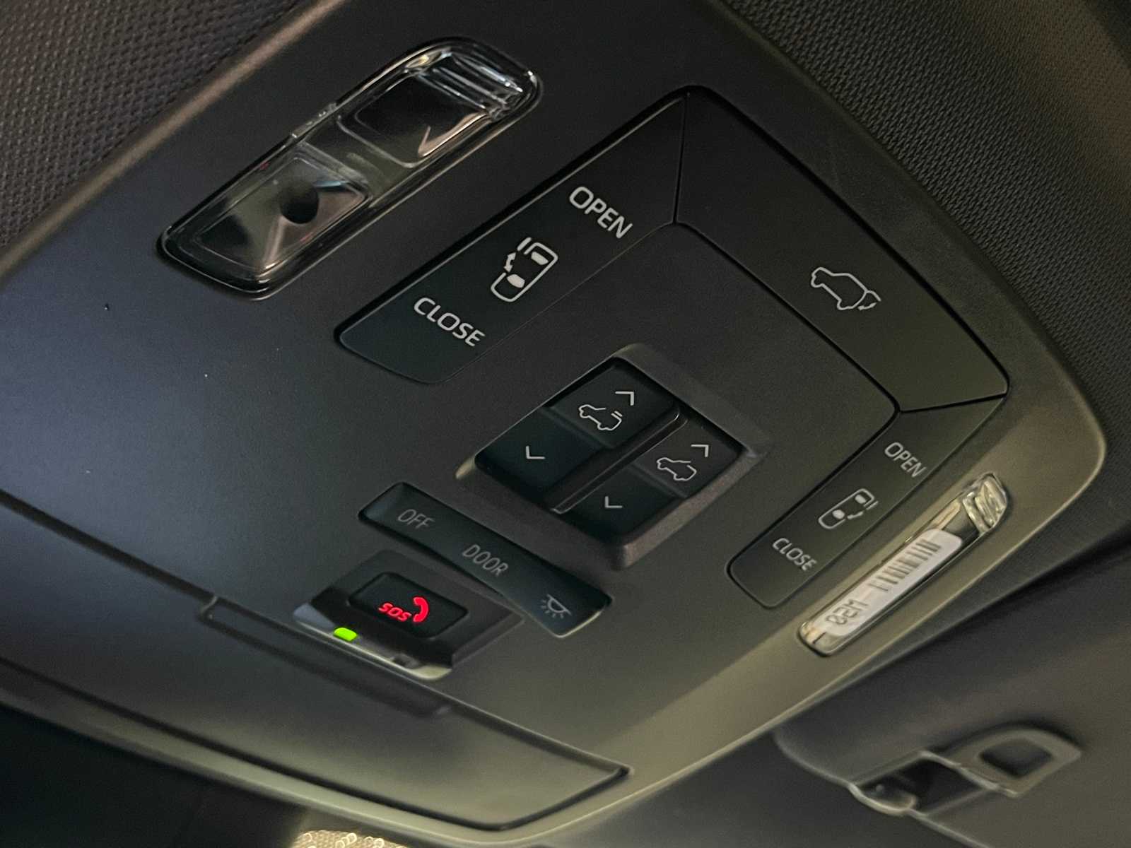 Thumbnail: 2024 Toyota Sienna - 27