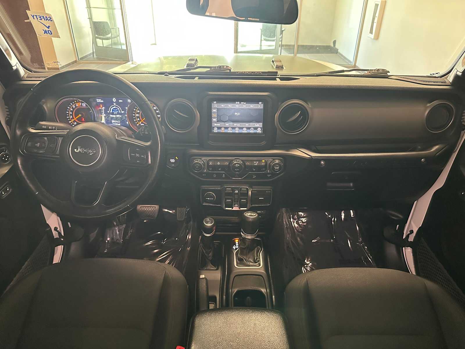 Thumbnail: 2020 Jeep Wrangler - 11