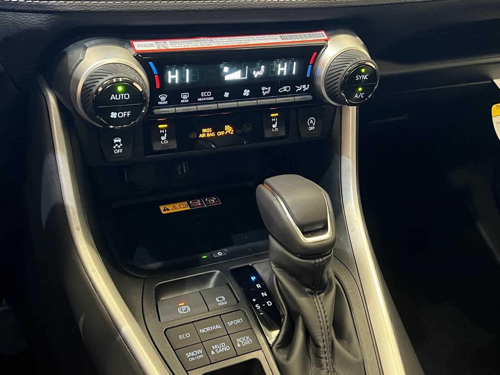 Thumbnail: 2025 Toyota RAV4 - 24