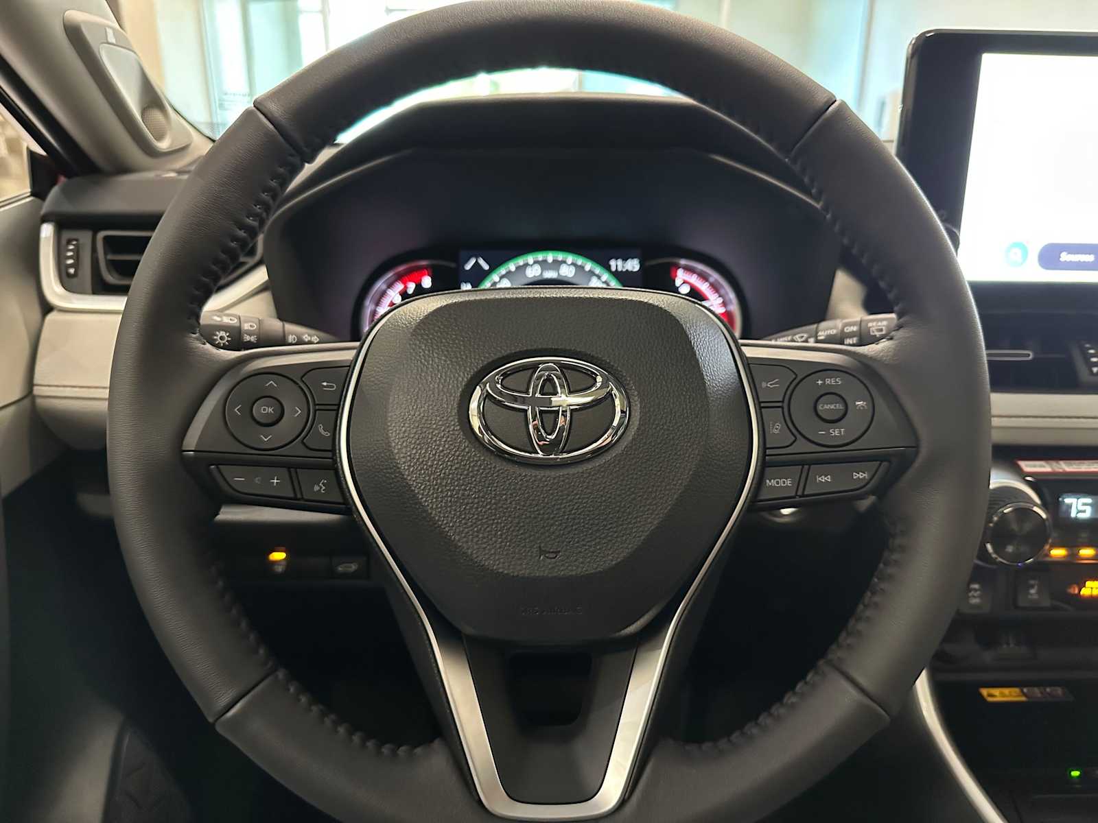 Thumbnail: 2025 Toyota RAV4 - 11