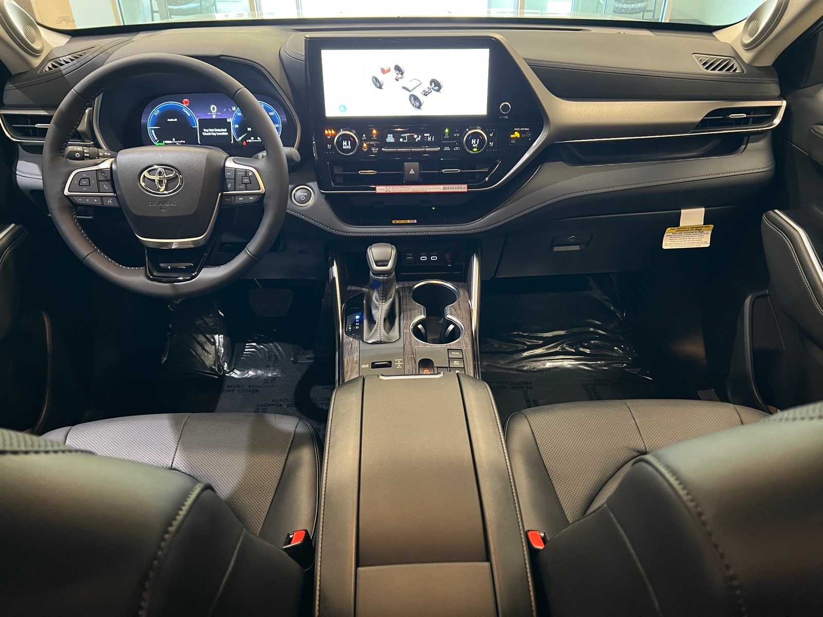 Thumbnail: 2025 Toyota Highlander - 10