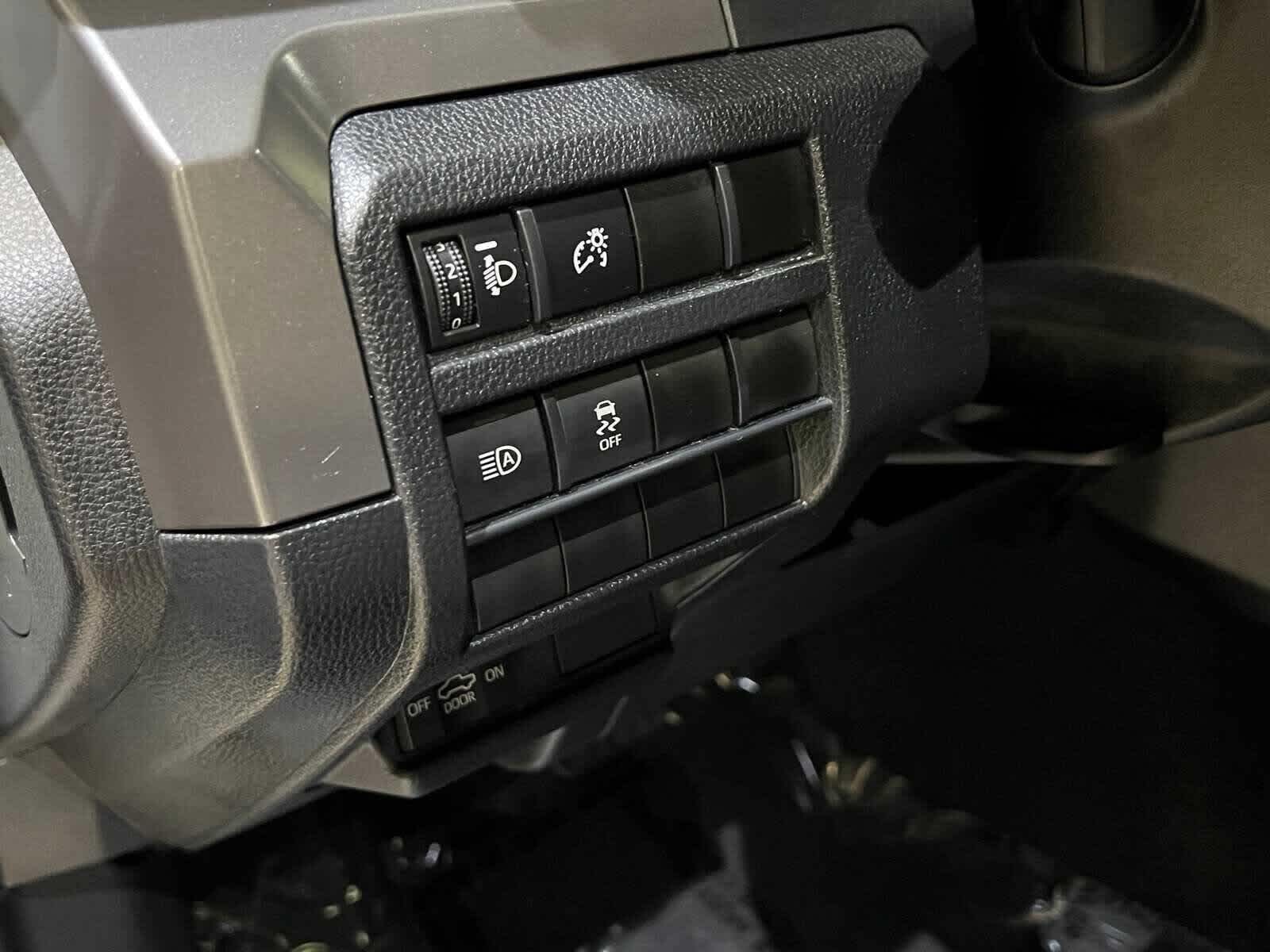 Thumbnail: 2024 Toyota Tacoma - 16