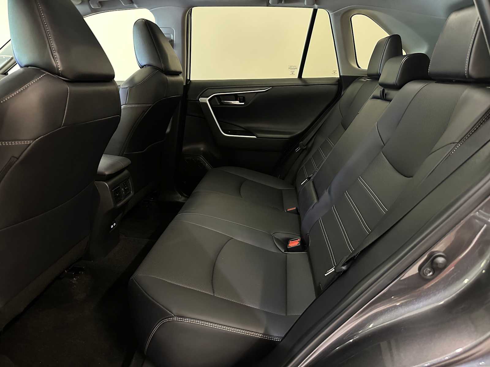 Thumbnail: 2023 Toyota RAV4 - 23