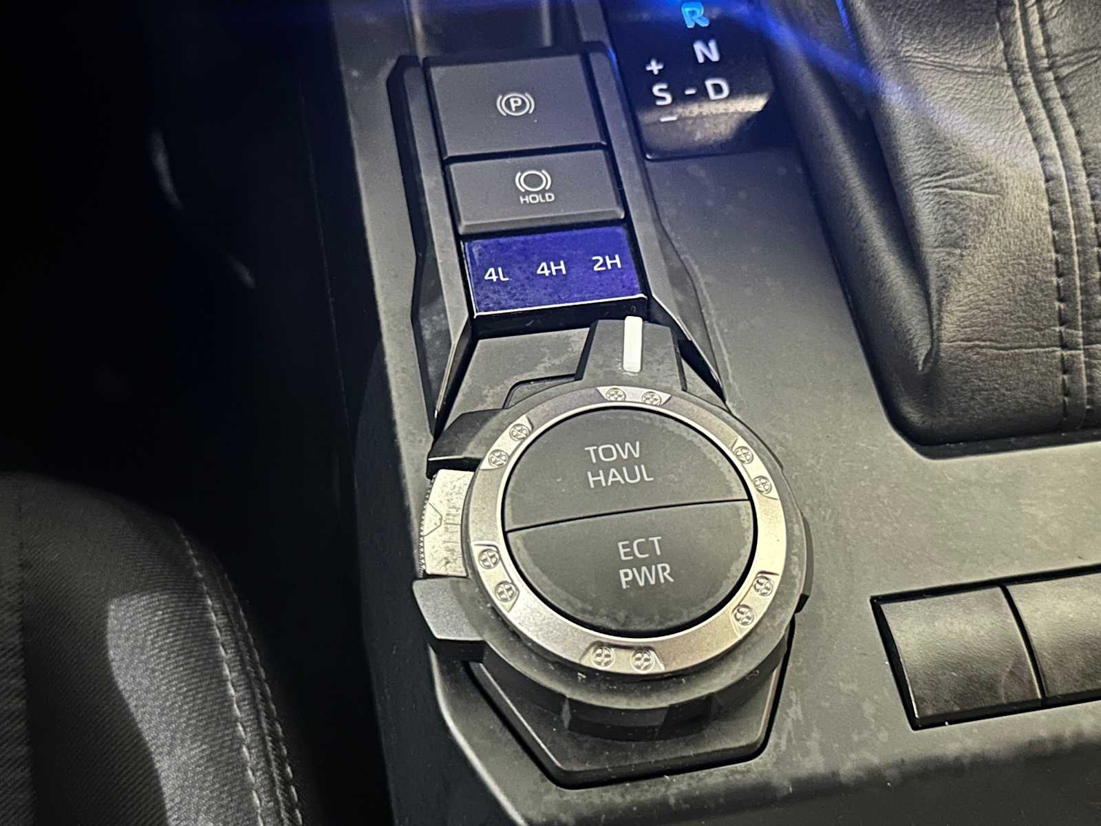 Thumbnail: 2024 Toyota Tacoma - 16