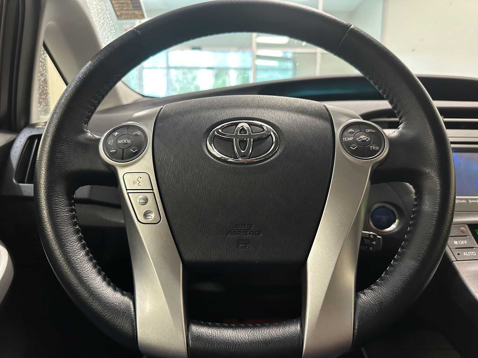 Thumbnail: 2012 Toyota Prius - 11