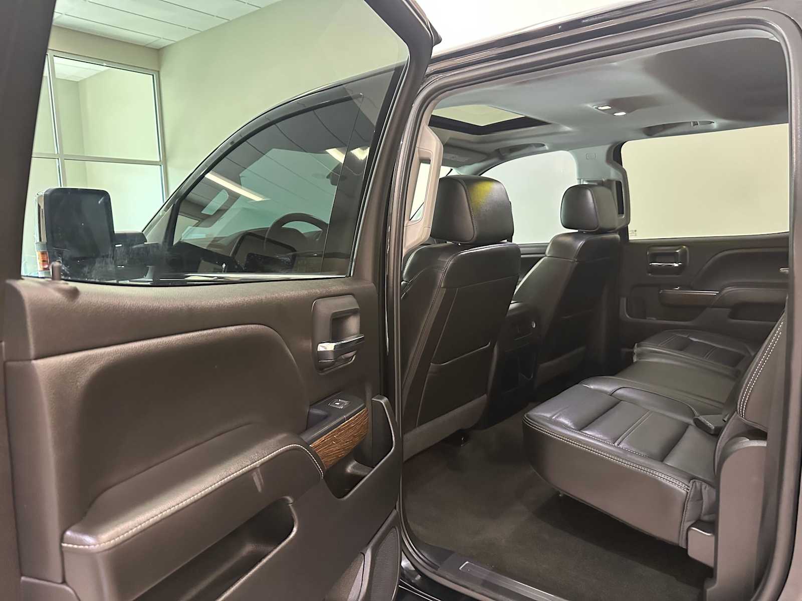 Thumbnail: 2018 GMC Sierra 3500 - 23