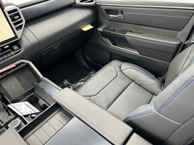 Thumbnail: 2025 Toyota Tundra - 9