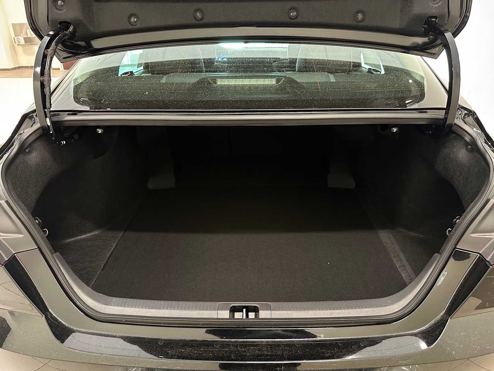 Thumbnail: 2026 Toyota Camry - 31