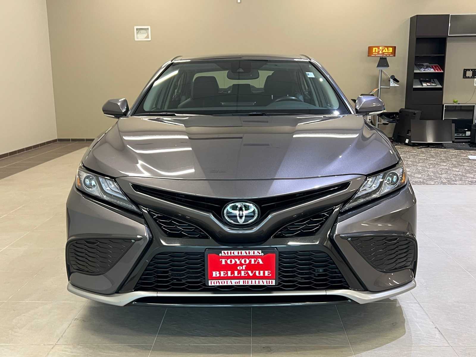 Thumbnail: 2021 Toyota Camry - 8
