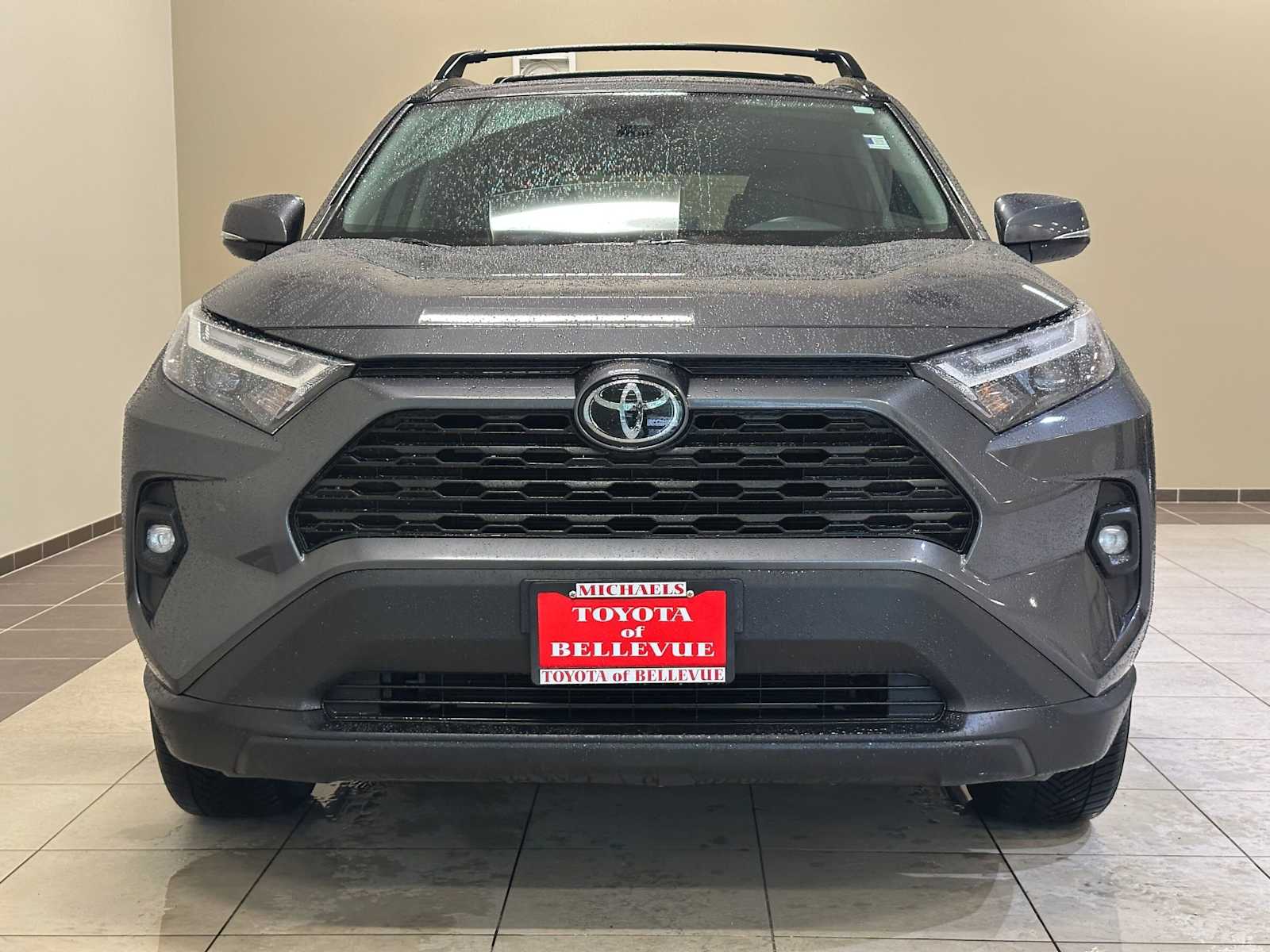 Thumbnail: 2022 Toyota RAV4 - 6