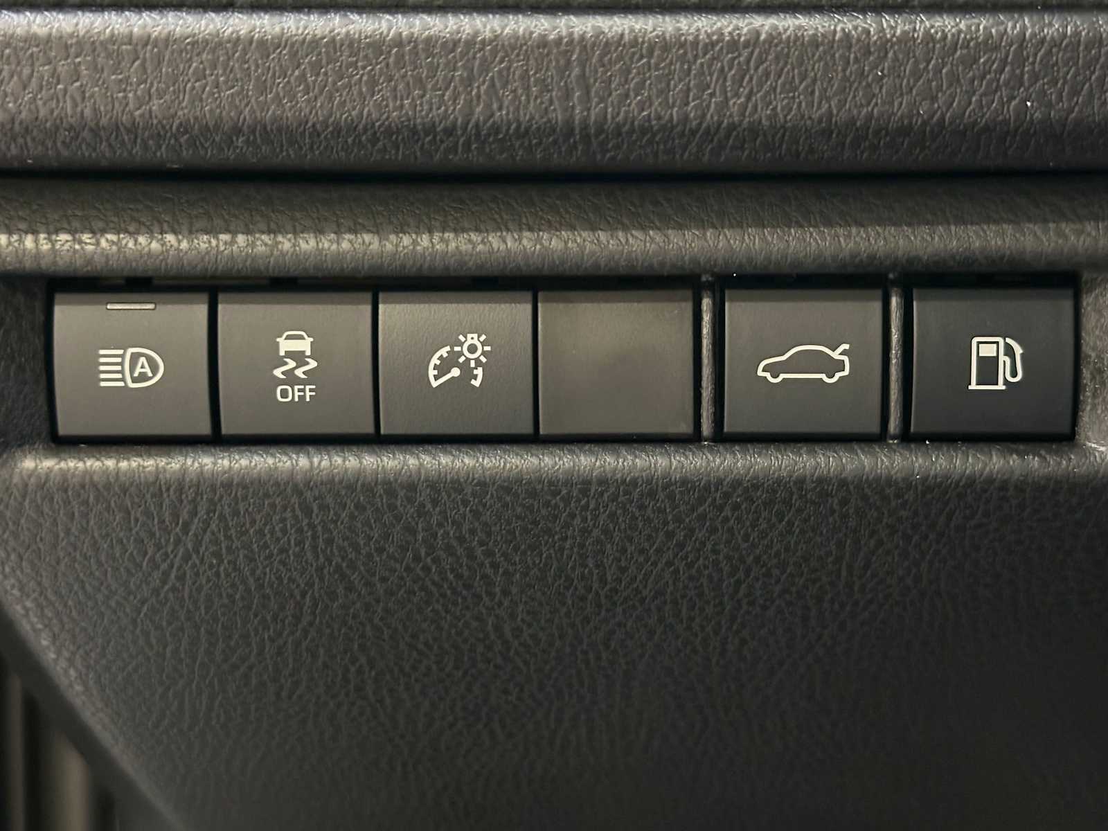 Thumbnail: 2026 Toyota Camry - 19