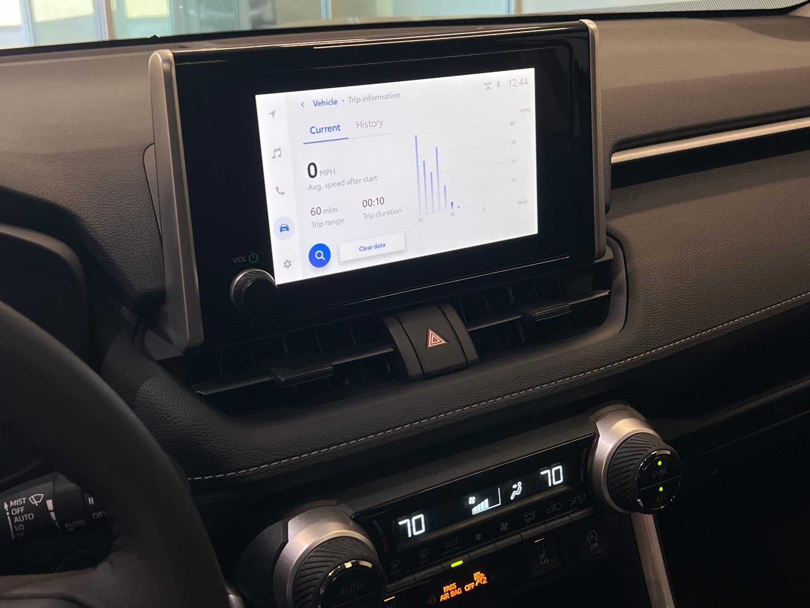 Thumbnail: 2025 Toyota RAV4 - 26