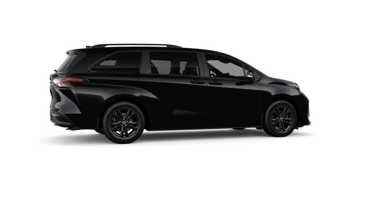 Thumbnail: 2026 Toyota Sienna - 11
