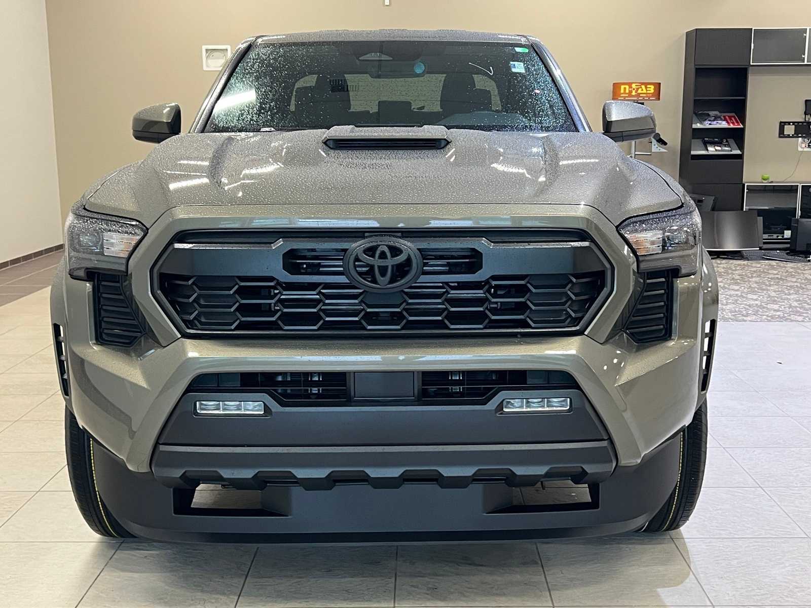 Thumbnail: 2025 Toyota Tacoma - 8