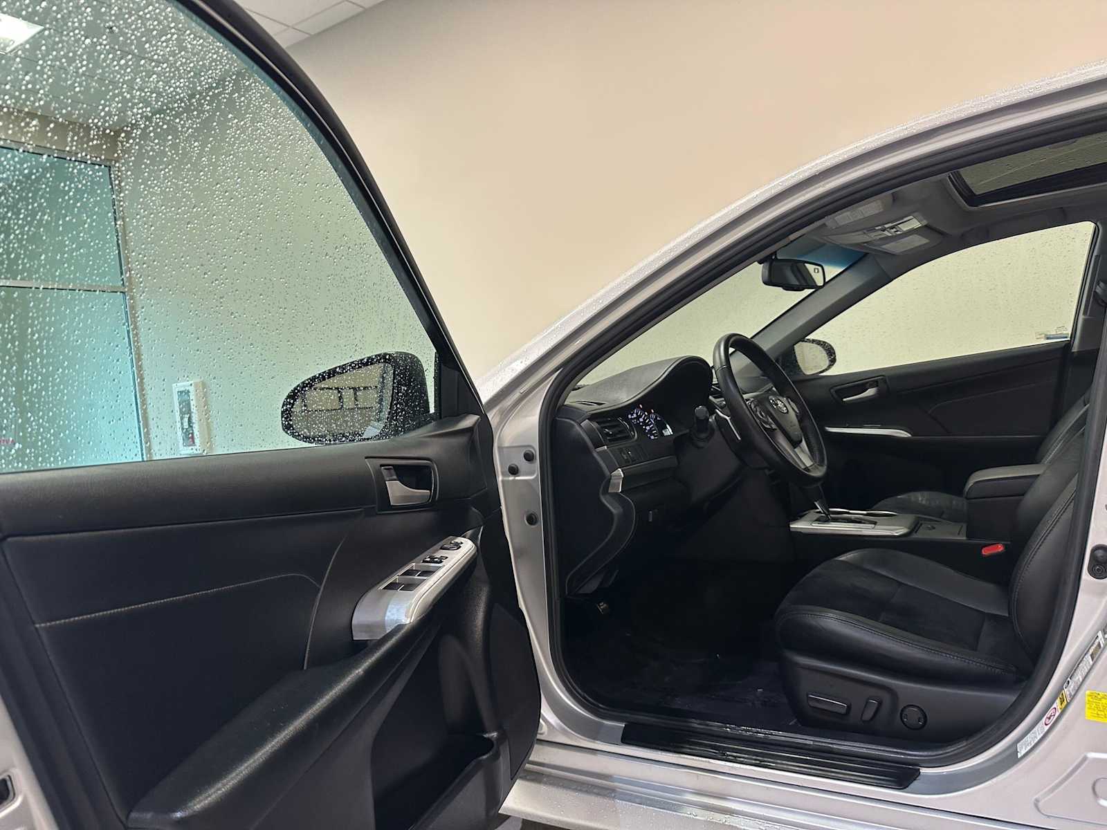 Thumbnail: 2013 Toyota Camry - 20