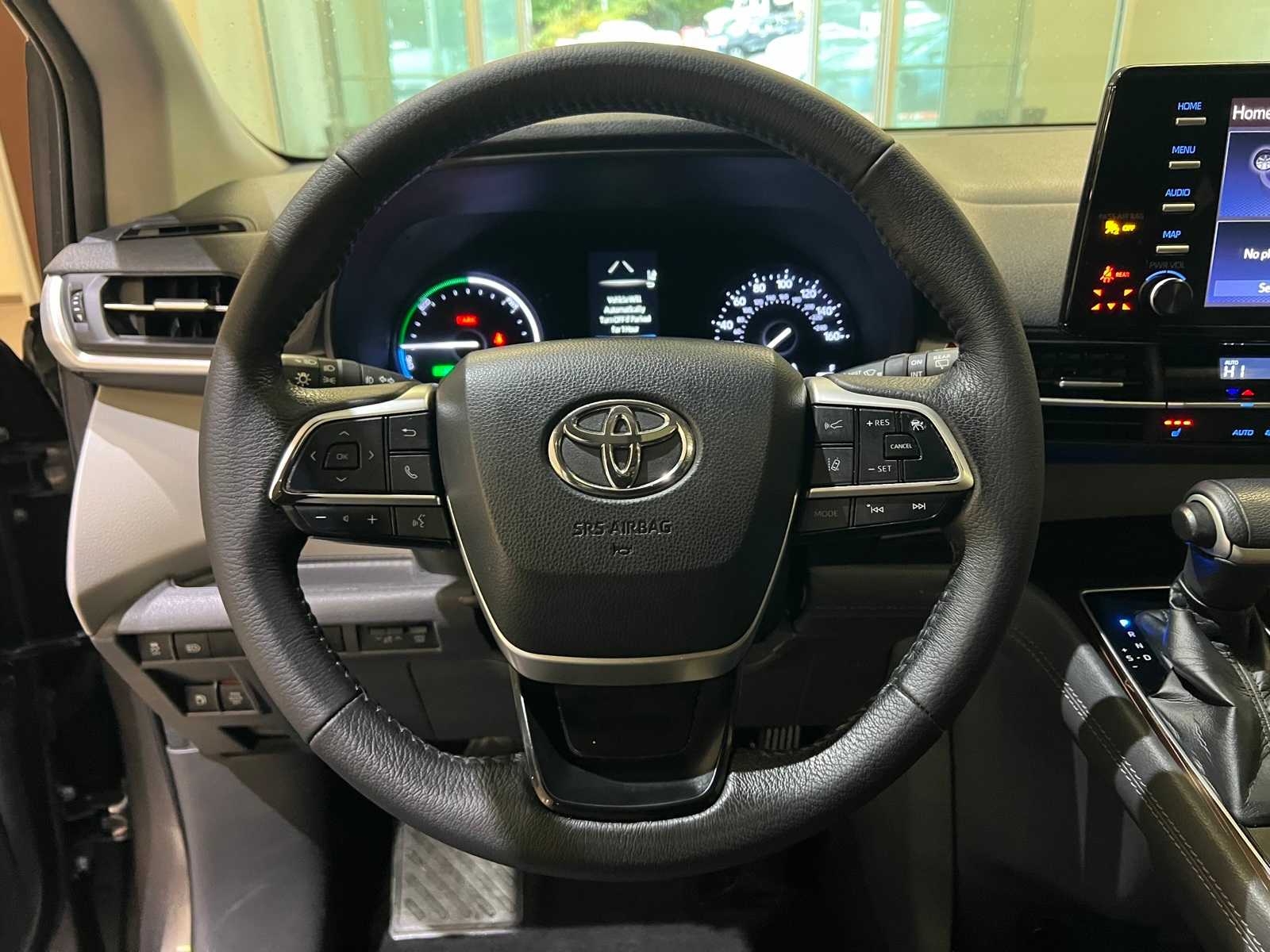 Thumbnail: 2021 Toyota Sienna - 20