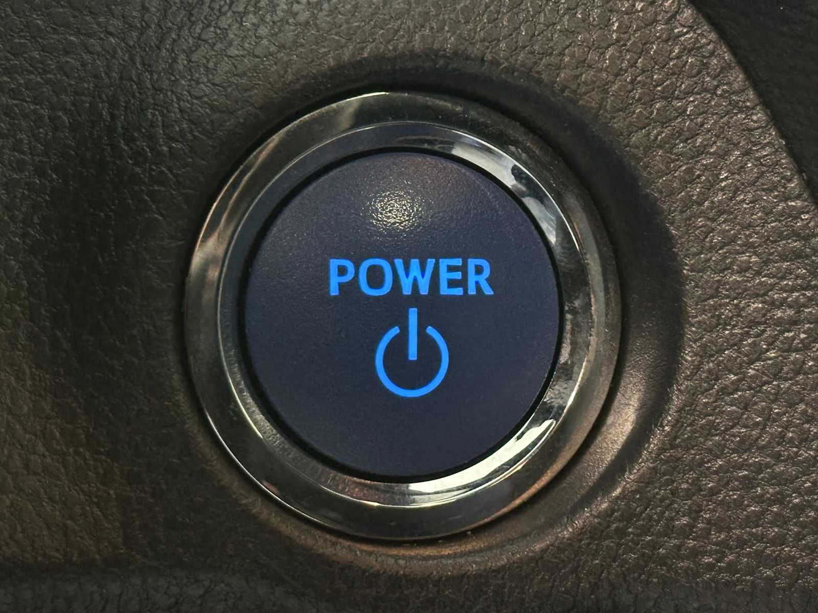 Thumbnail: 2021 Toyota RAV4 - 19