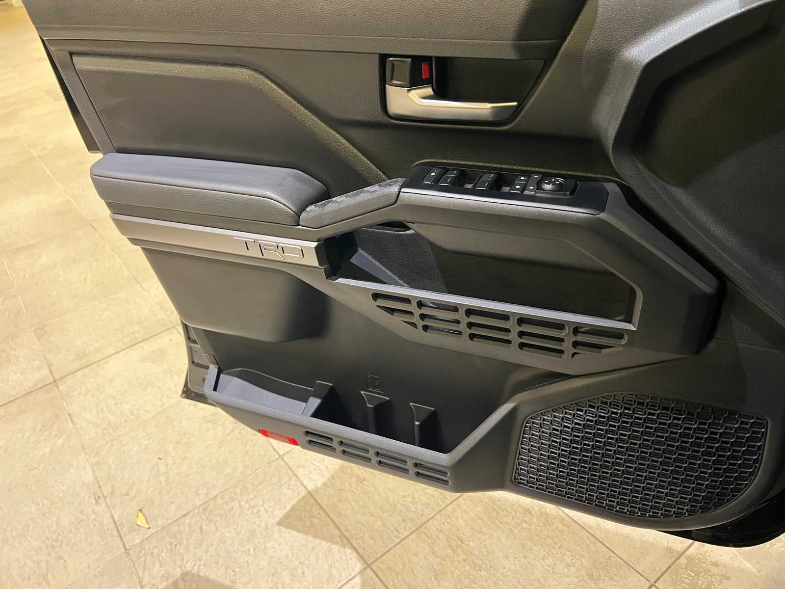 Thumbnail: 2025 Toyota Tacoma - 17