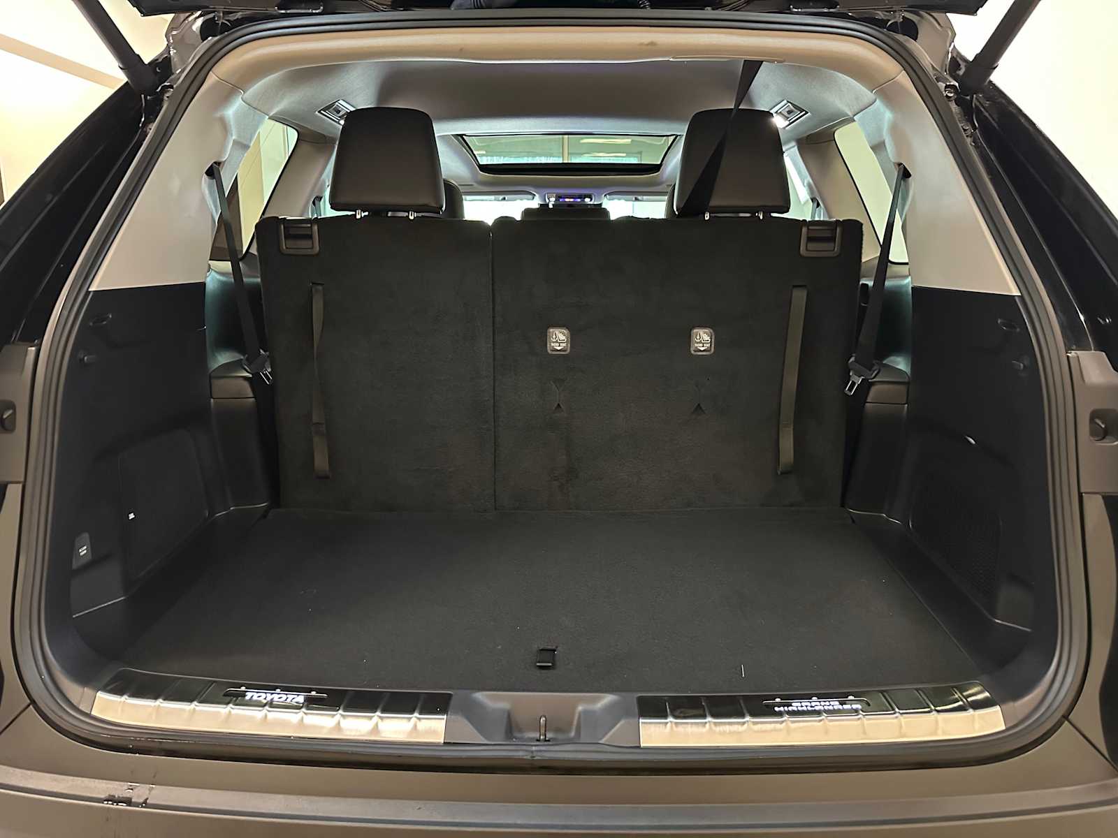 Thumbnail: 2024 Toyota Grand Highlander - 32