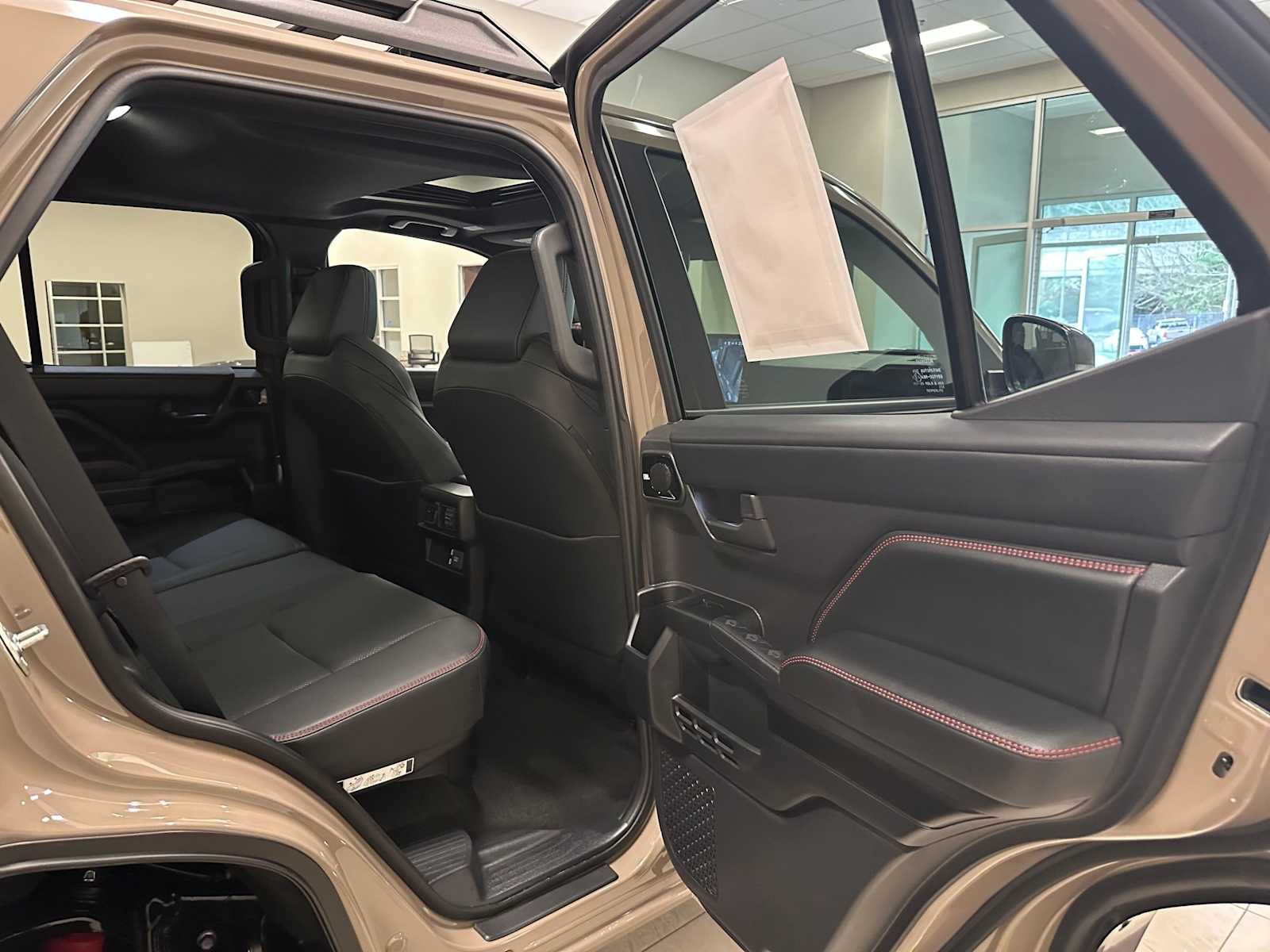 Thumbnail: 2025 Toyota 4Runner - 27